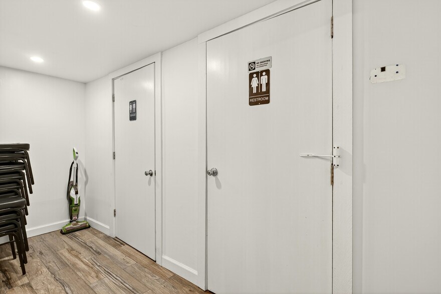 More Photos Of 765 3rd Ave, Welaka Restaurant For Sale