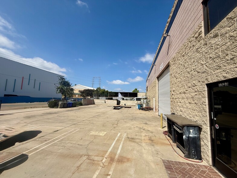 More Photos Of 1533 Wilson Ave, National City Manufacturing For Lease