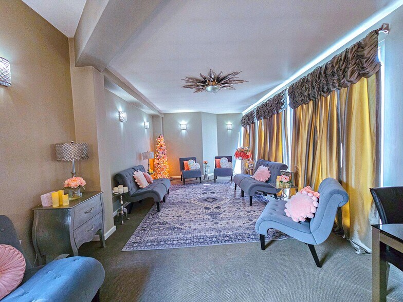 More Photos Of 7210 Bristlewood Dr, Youngstown Freestanding For Sale