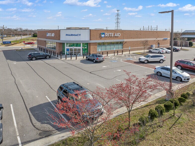 More Photos Of 6150 Old College Dr, Suffolk Drugstore For Sale