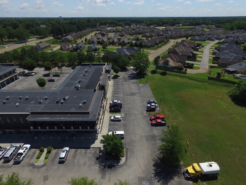 More Photos Of 5960 Getwell Rd, Southaven Storefront Retail Office For Lease