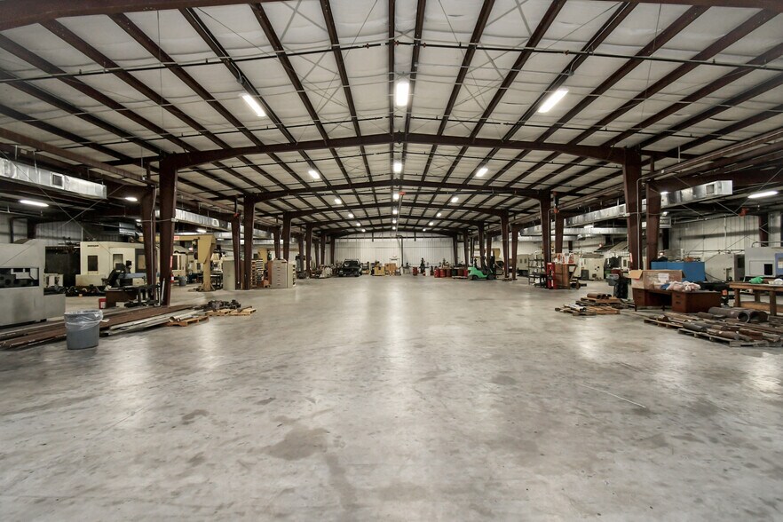 More Photos Of 12506 Taylor Rd, Houston Warehouse For Sale