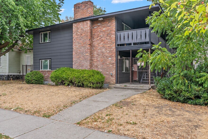 More Photos Of 943 E Augusta Ave, Spokane Apartments For Sale
