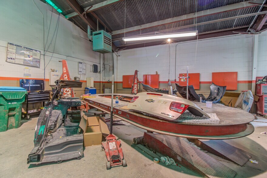 More Photos Of 1814 33rd Ave, Gulfport Auto Repair For Sale