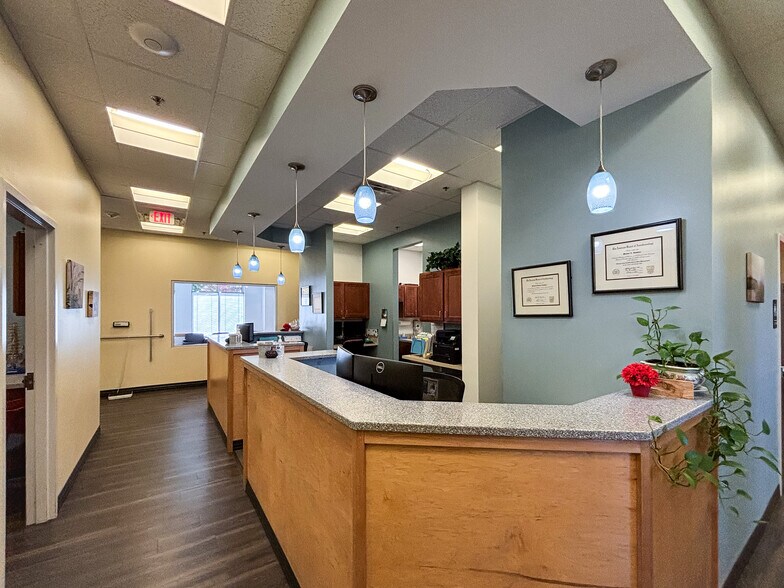 More Photos Of 329 Edwin Dr, Virginia Beach Medical For Lease