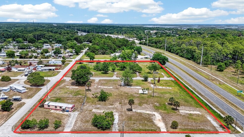 More Photos Of 117 Center St, Oak Hill Land For Sale