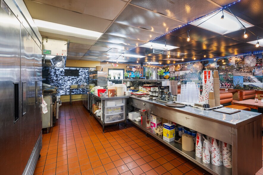 More Photos Of 1241 N Avalon Blvd, Wilmington Restaurant For Sale