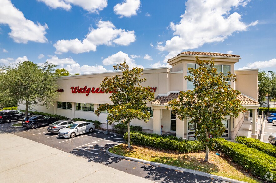 More Photos Of 7305 Spring Hill Dr, Spring Hill Drugstore For Sale