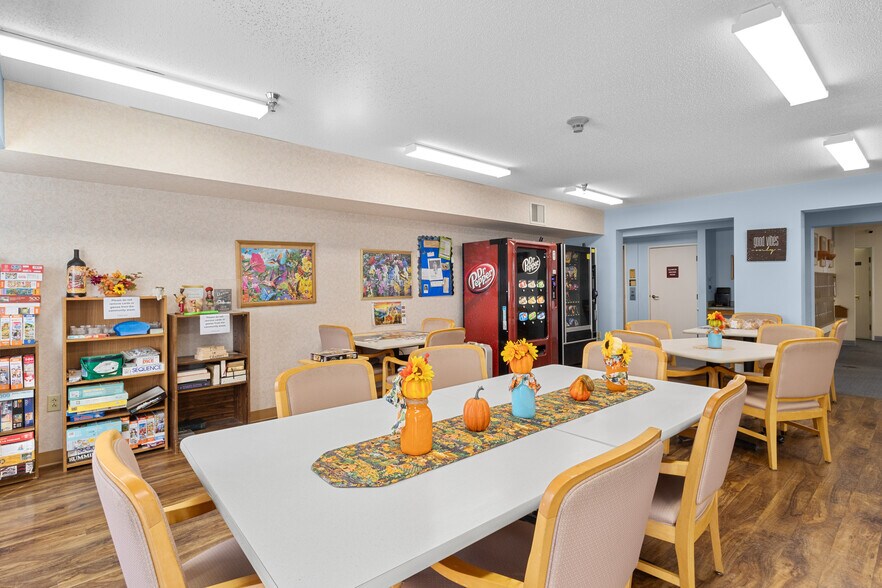 More Photos Of 2365 Tech Dr, Bettendorf Apartments For Sale