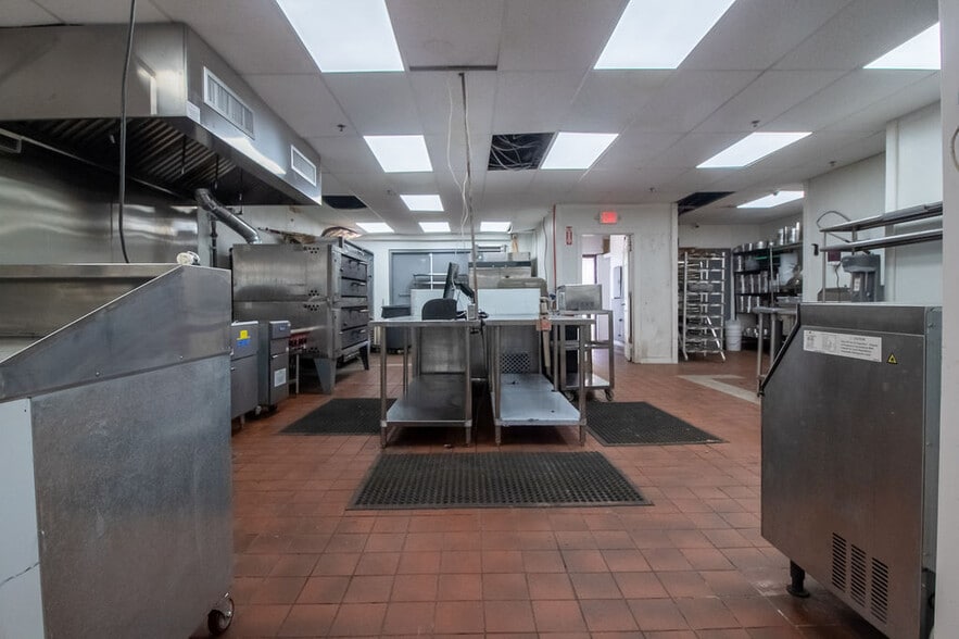 More Photos Of 127 S Main St, Ellenville Fast Food For Sale