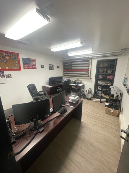 More Photos Of 128 30th St, Greeley Warehouse For Sale