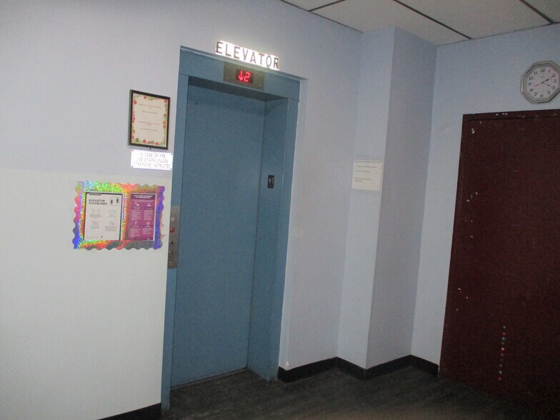 More Photos Of 5216-5224 5th Ave, Brooklyn Office For Sale