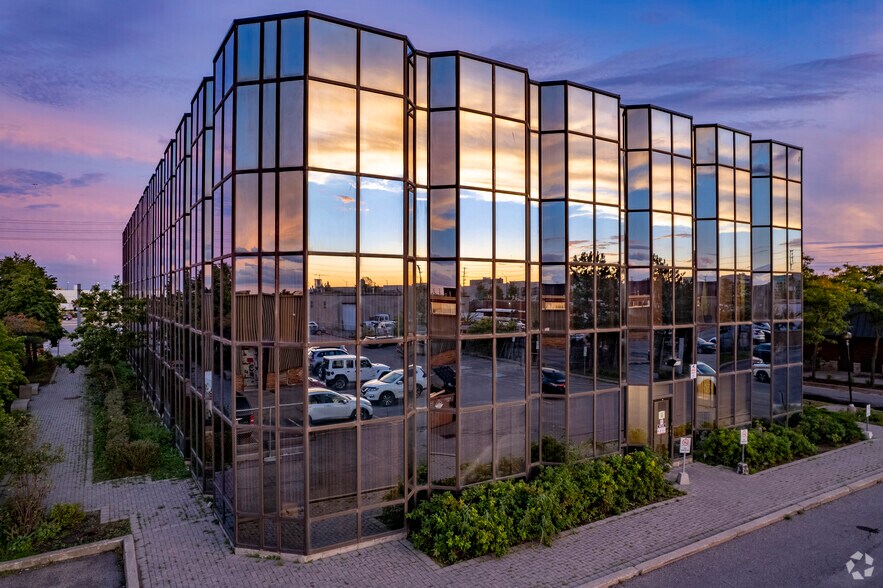 Primary Photo Of 350 Rutherford Rd S, Brampton Office For Lease