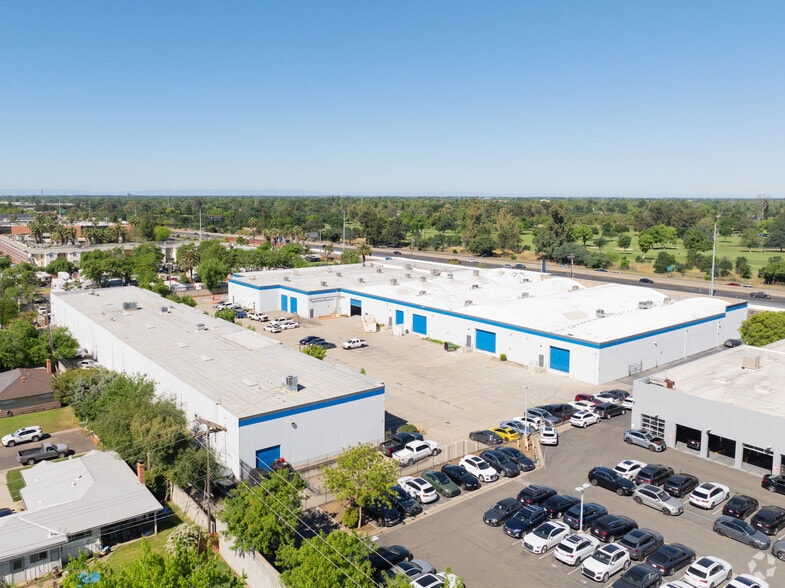 More Photos Of 2320-2340 Auburn Blvd, Sacramento Unknown For Lease