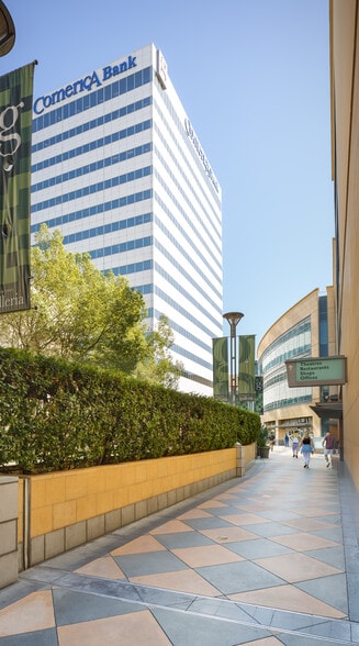 More Photos Of 15301 Ventura Blvd, Sherman Oaks Unknown For Lease