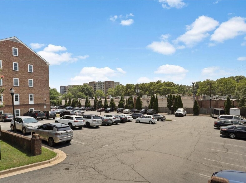 More Photos Of 313 Park Ave, Falls Church Medical For Lease