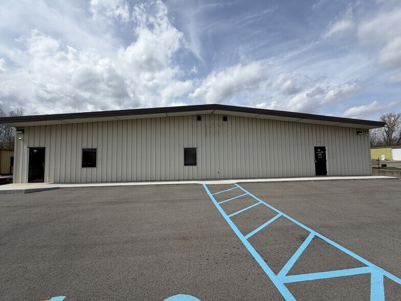 Primary Photo Of 3739 Inpark Cir, Dayton Warehouse For Lease