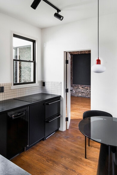 More Photos Of 3022 W Sunset Blvd, Los Angeles Storefront Retail Residential For Lease