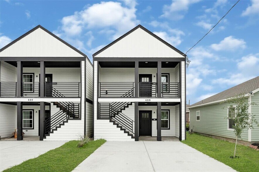 More Photos Of 430 Rhode Island st, Houston Apartments For Sale