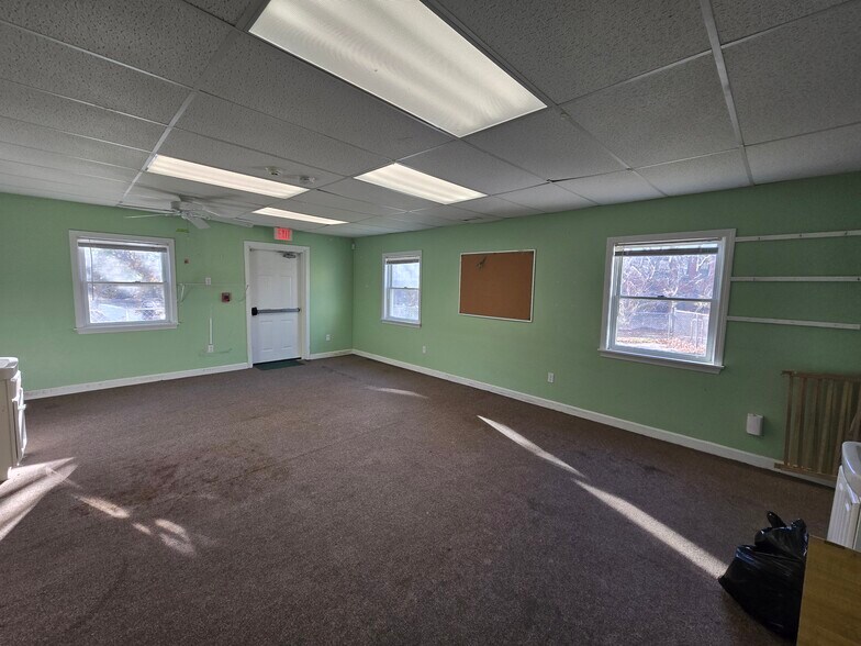 More Photos Of 64 Bay Spring Ave, Barrington Freestanding For Sale