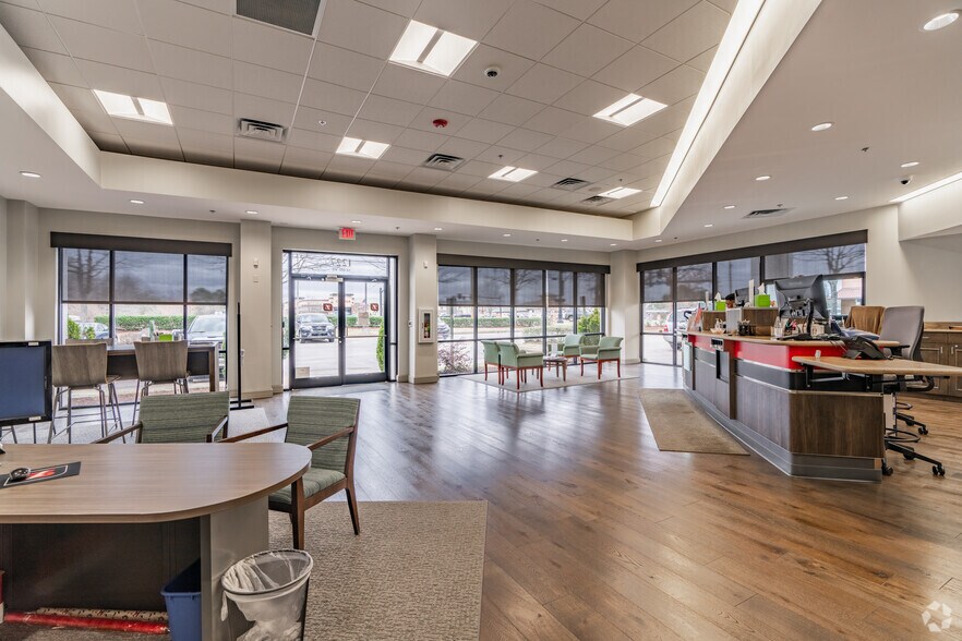 More Photos Of 1217-1227 S Germantown Rd, Germantown Storefront For Sale