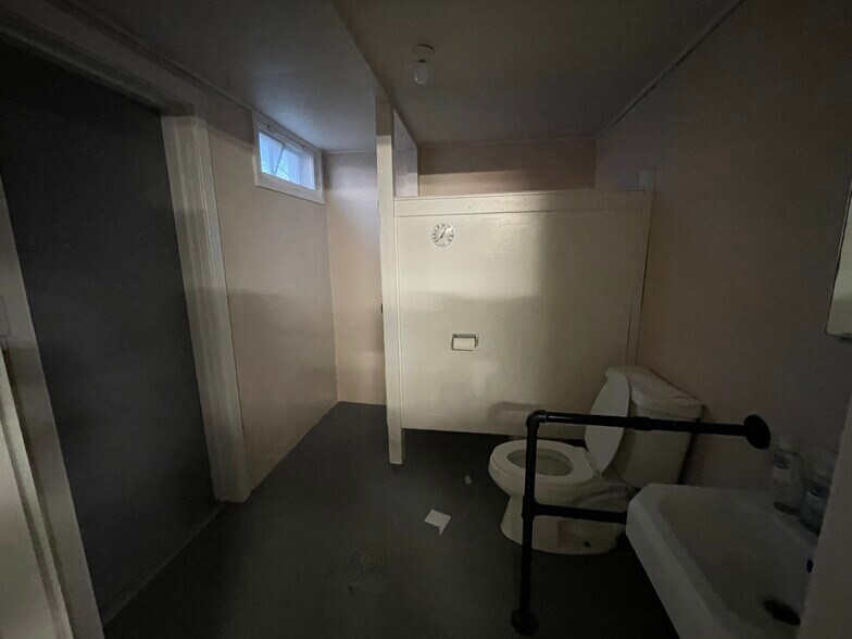 More Photos Of 1183 Grange Rd, Allentown General Retail For Lease