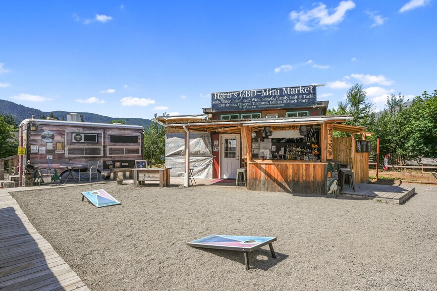 More Photos Of 100 Detroit Ave, Detroit Restaurant For Sale