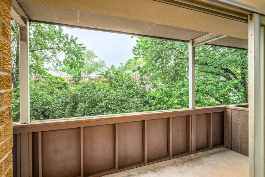 More Photos Of 3840 Applegate Ave, Cincinnati Apartments For Sale