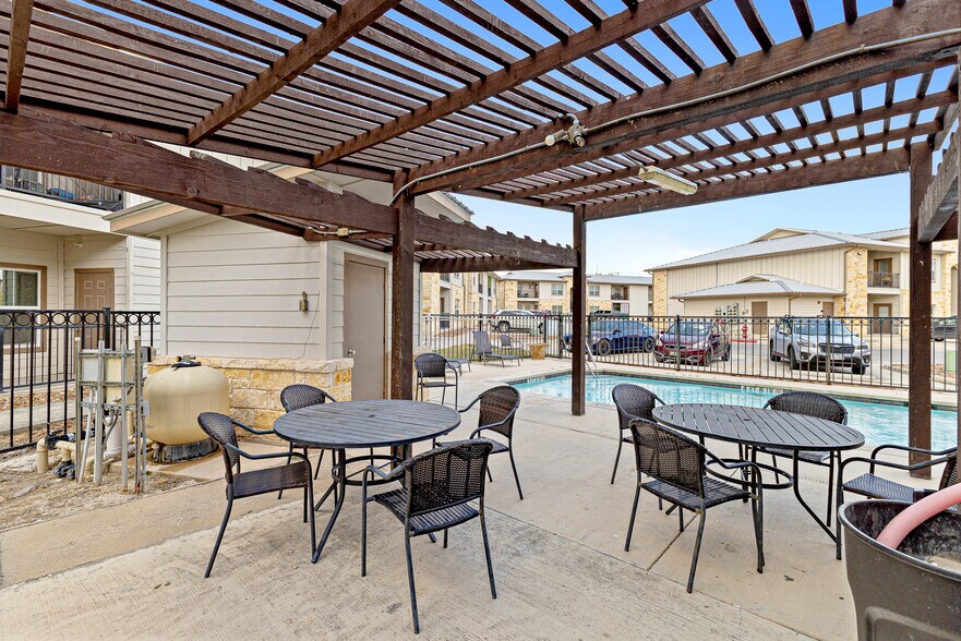 More Photos Of 1407 Sidney Baker St, Kerrville Apartments For Sale