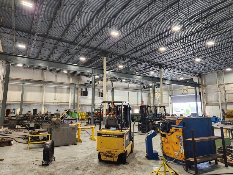 More Photos Of 6551 Moffett Rd, Mobile Industrial For Lease