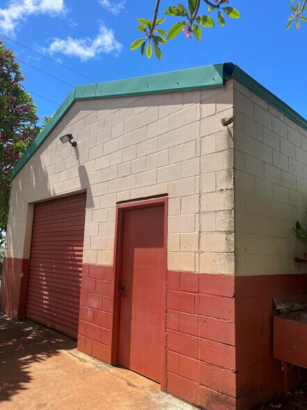 More Photos Of 94-974 Pakela St, Waipahu Warehouse For Sale