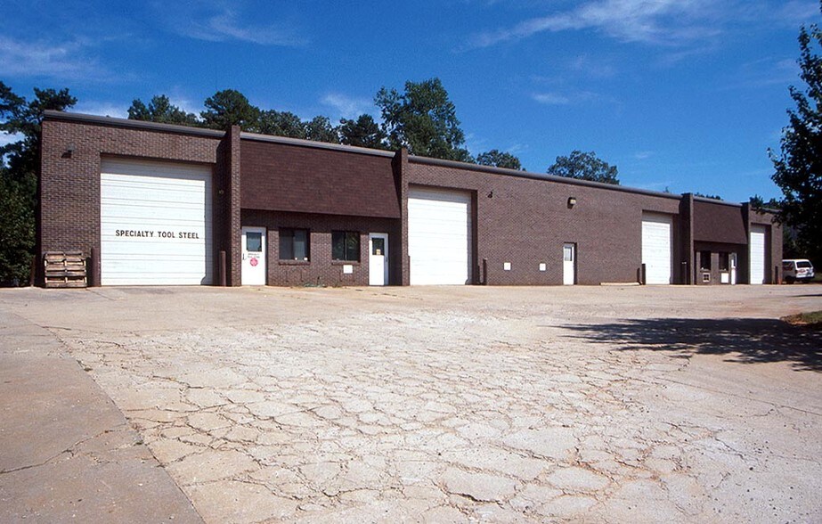 Primary Photo Of 360 Sharon Industrial Way, Suwanee Flex For Lease