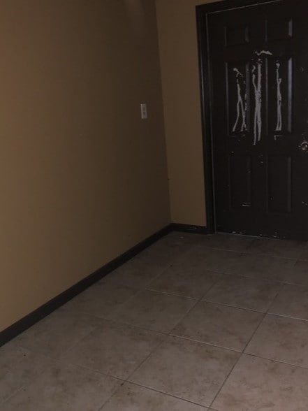 More Photos Of 2054 Rex Rd, Morrow Flex For Sale