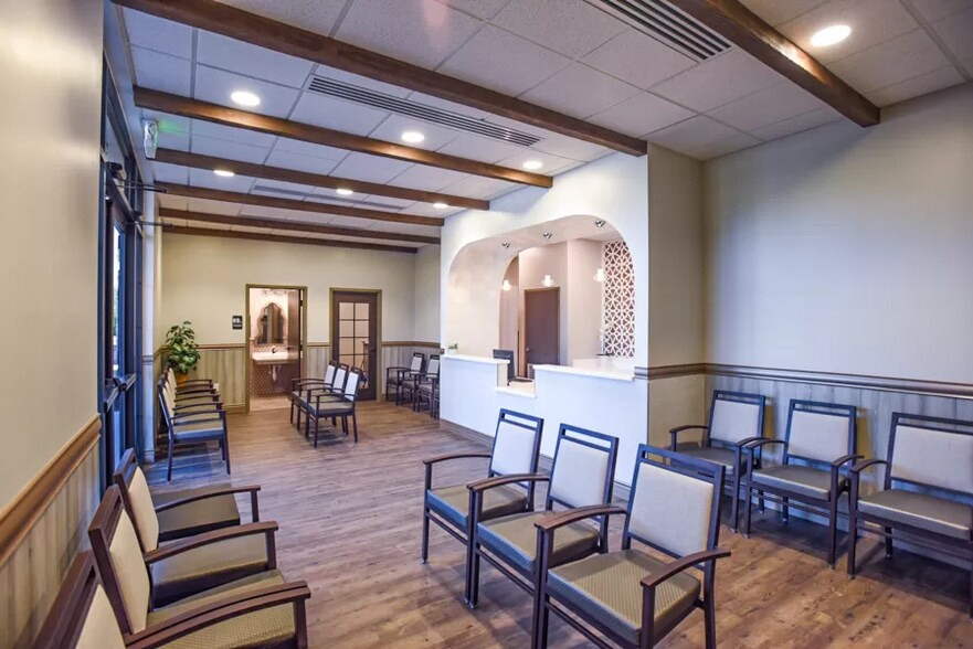 More Photos Of 90 Exchange Loop, Palm Coast Freestanding For Lease