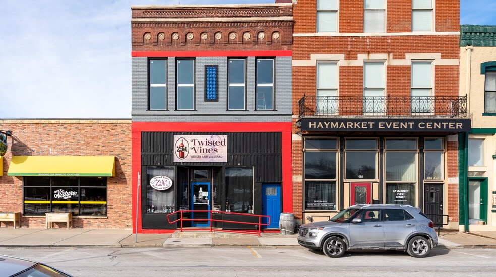 Primary Photo Of 620 Cherokee St, Leavenworth Storefront Retail Office For Sale
