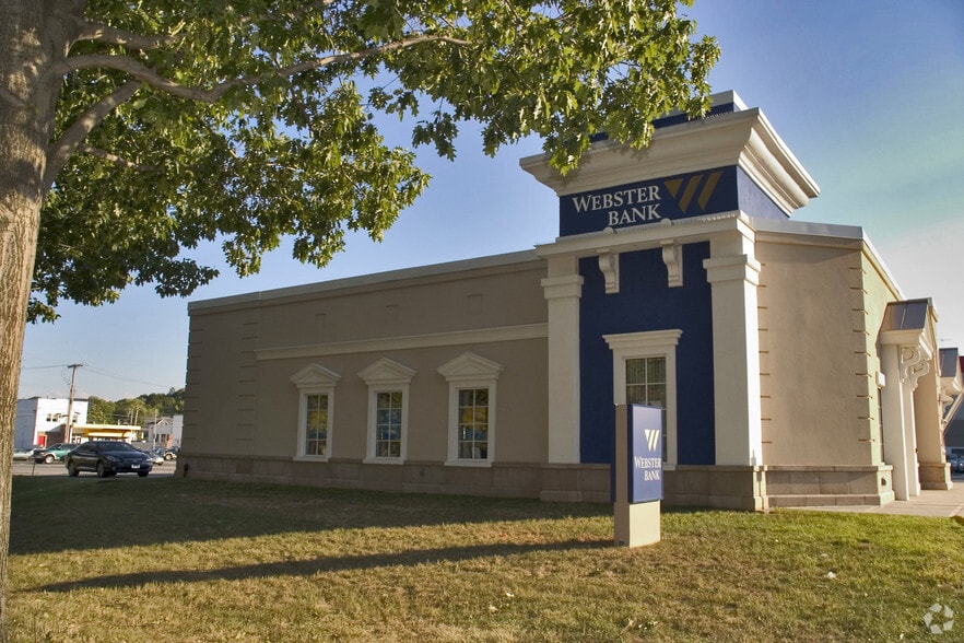 More Photos Of 29-49 Tarrytown Rd, White Plains General Retail For Lease