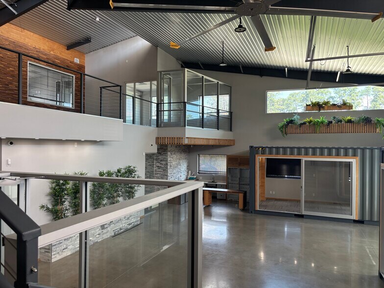 More Photos Of 1330 Rayford Park Rd, Spring Loft Creative Space For Sale