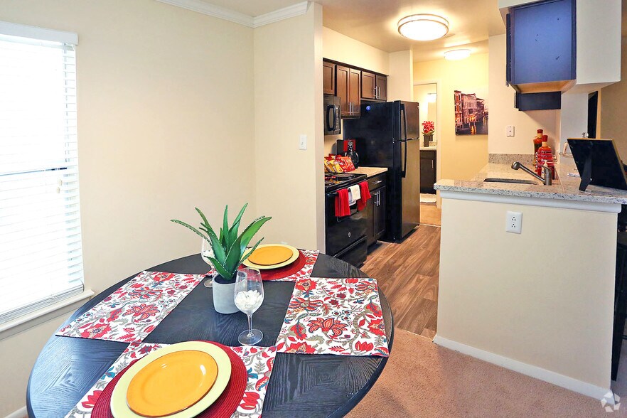More Photos Of 3001 Reflections Way, Virginia Beach Apartments For Sale