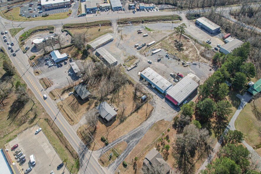 More Photos Of 319 W College St, Columbiana General Retail For Sale