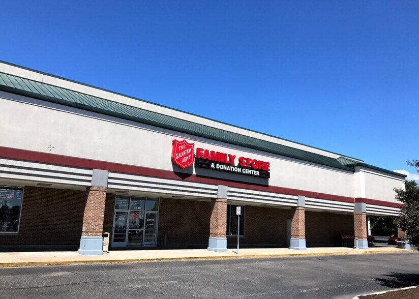 More Photos Of 9830-9860 Telegraph Rd, Taylor Storefront For Lease