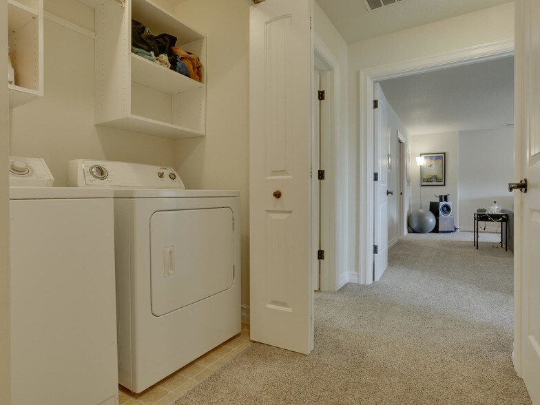 More Photos Of 1647 NE Market Dr, Fairview Apartments For Sale