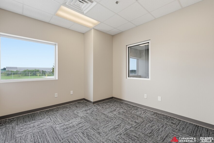 More Photos Of 421 Morgan Lakes Industrial blvd, Pooler Truck Terminal For Lease