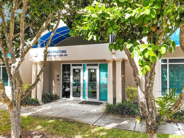 More Photos Of 2890 W State Road 84, Fort Lauderdale Office For Sale