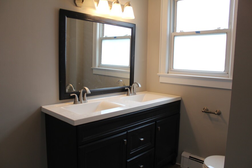 More Photos Of 326 Broad St, Red Bank Medical For Sale