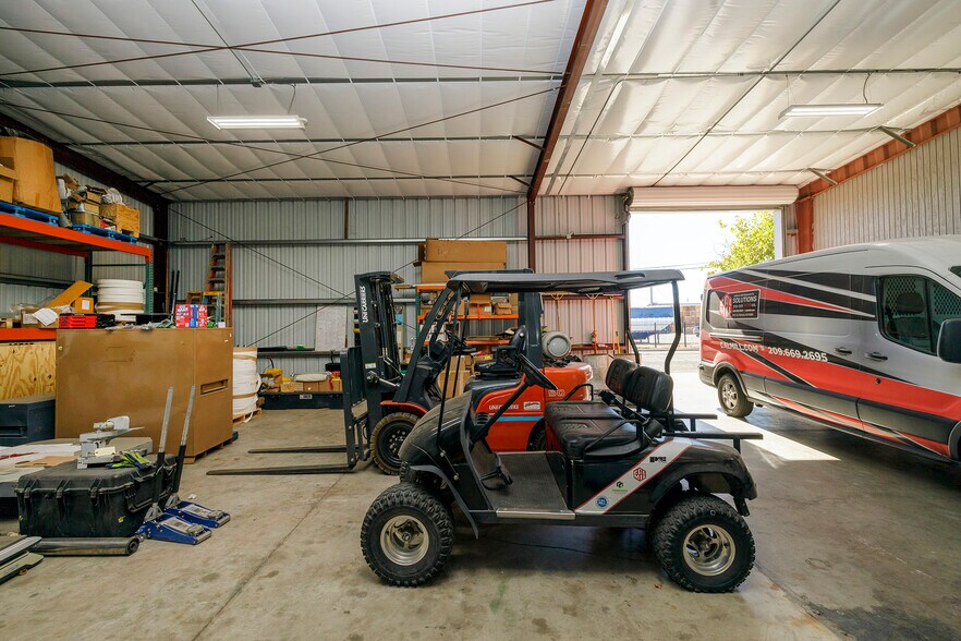 More Photos Of 213 C St, Turlock Industrial For Sale