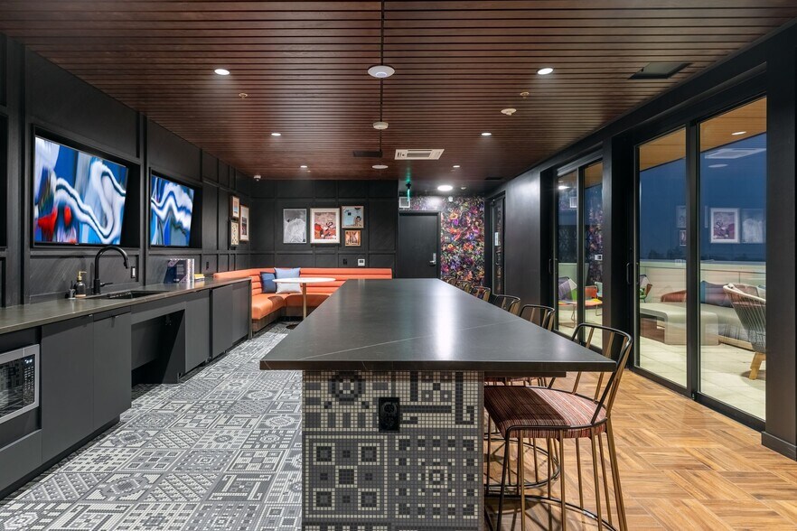 More Photos Of 2309 S Jackson St, Seattle Apartments For Lease