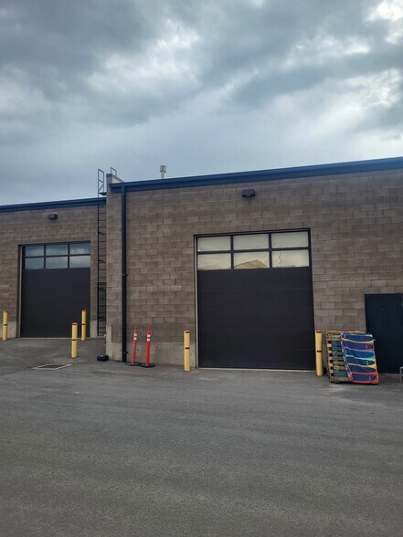 More Photos Of 9489 N Mount Airey Dr, Eagle Mountain Warehouse For Lease