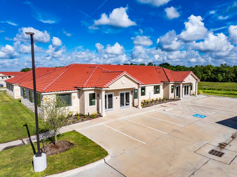 More Photos Of 2743 Smith Ranch Rd, Pearland Medical For Lease