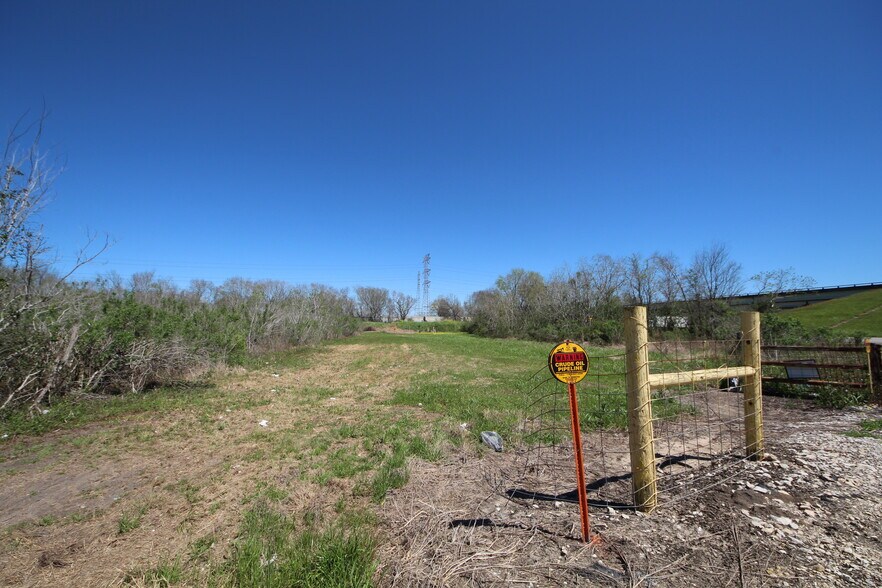 More Photos Of Hwy 288 hwy, Rosharon Land For Sale