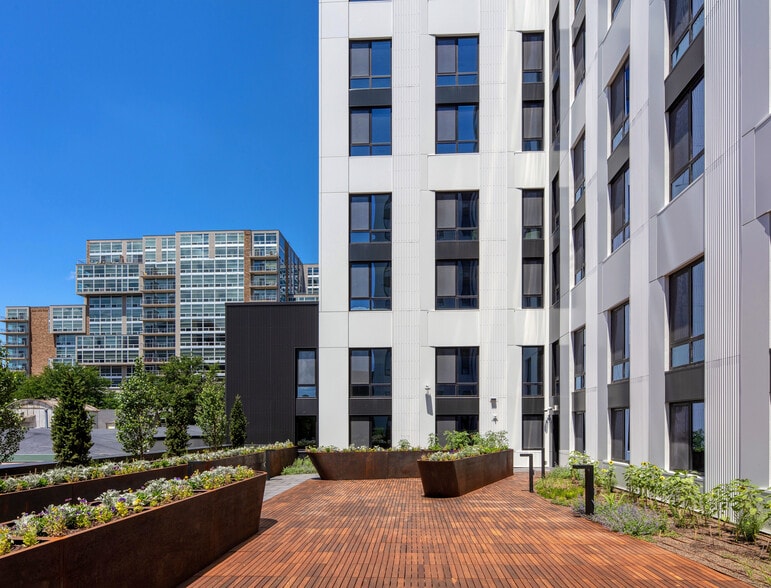 More Photos Of 849 E Washington Ave, Madison Apartments For Lease